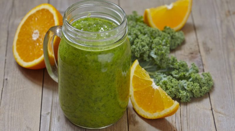 7 receitas de sucos detox refrescantes