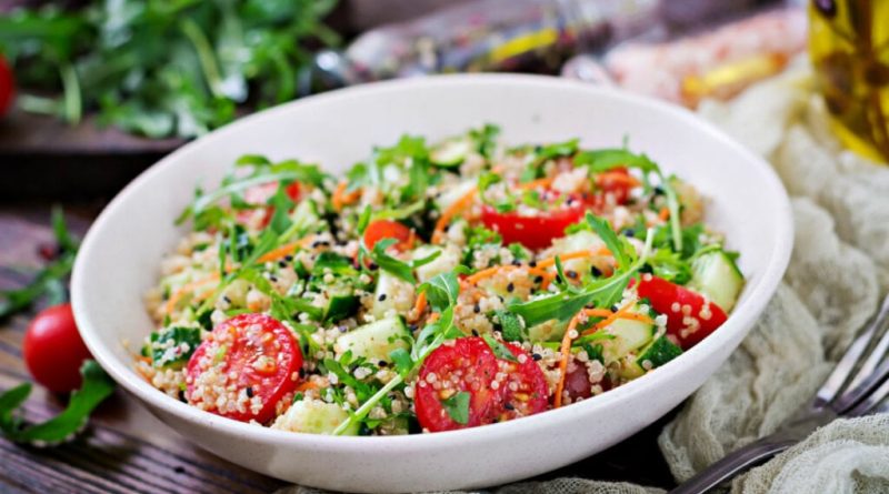 5 saladas refrescantes para o almoço de domingo