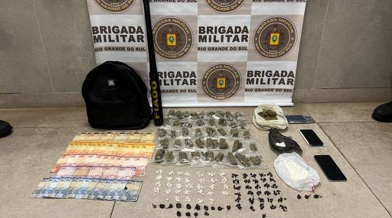 BM apreende 1 kg de maconha e 300 pedras de crack em Capão da Canoa