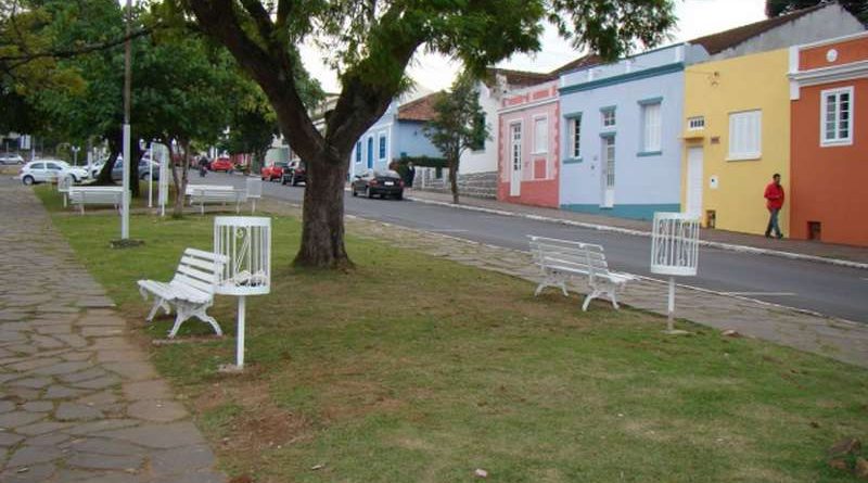 Domingo cultural e encontro de carros antigos acontecem em Santo Antônio da Patrulha