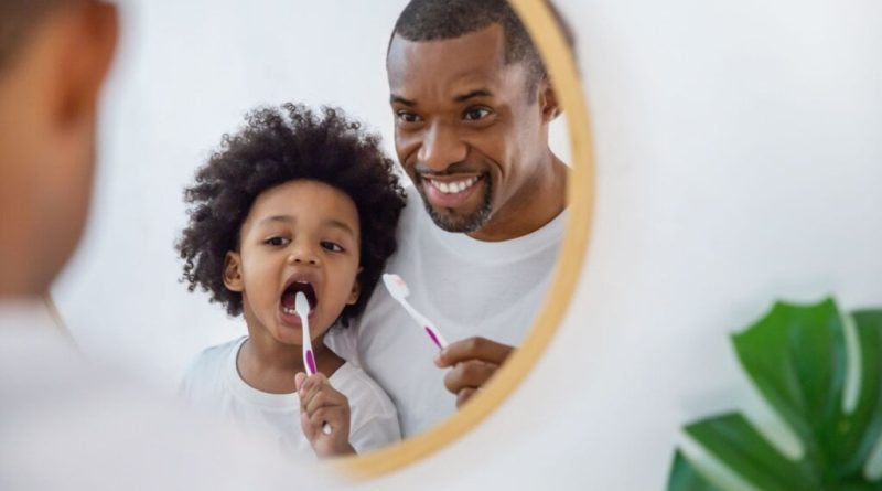 4 cuidados para manter a saúde dos dentes das crianças