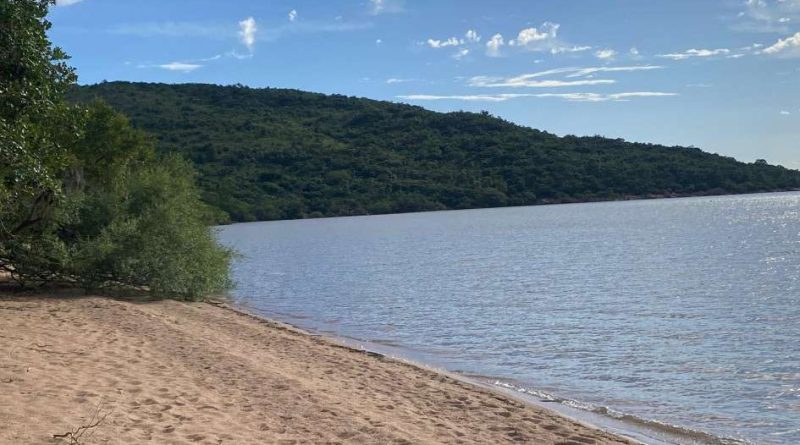 Praia das Pombas volta a receber turistas após enchentes no RS