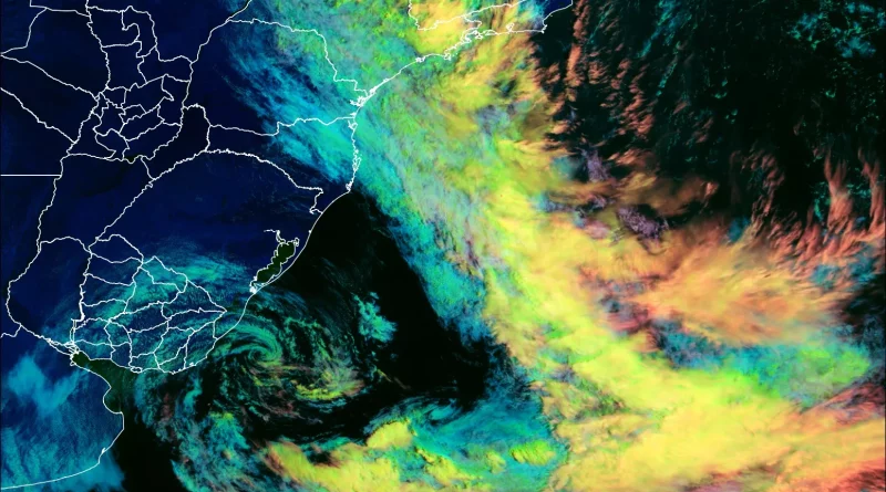 Ciclone incomum se forma na costa do RS e Uruguai