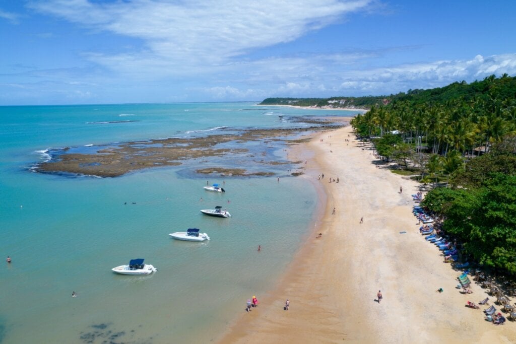 Imagem de cima da Praia do Espelho em Porto Seguro