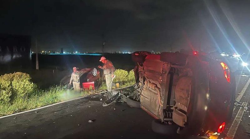 Acidente envolve quatro veículos na Estrada do Mar