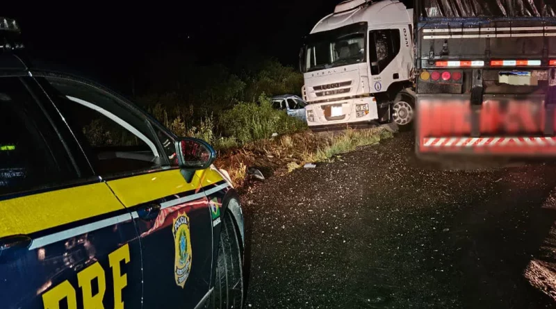 Colisão frontal na BR-290 mata menino e deixa 3 feridos