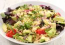 7 receitas de salada com quinoa para ajudar a emagrecer