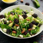 7 saladas leves e nutritivas para começar bem a semana