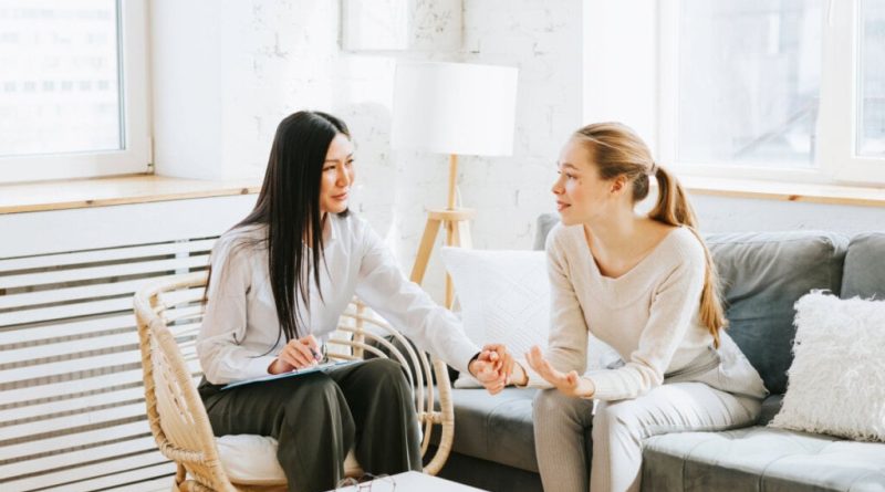 5 maneiras de a terapia ajudar mulheres a lidar com a sobrecarga