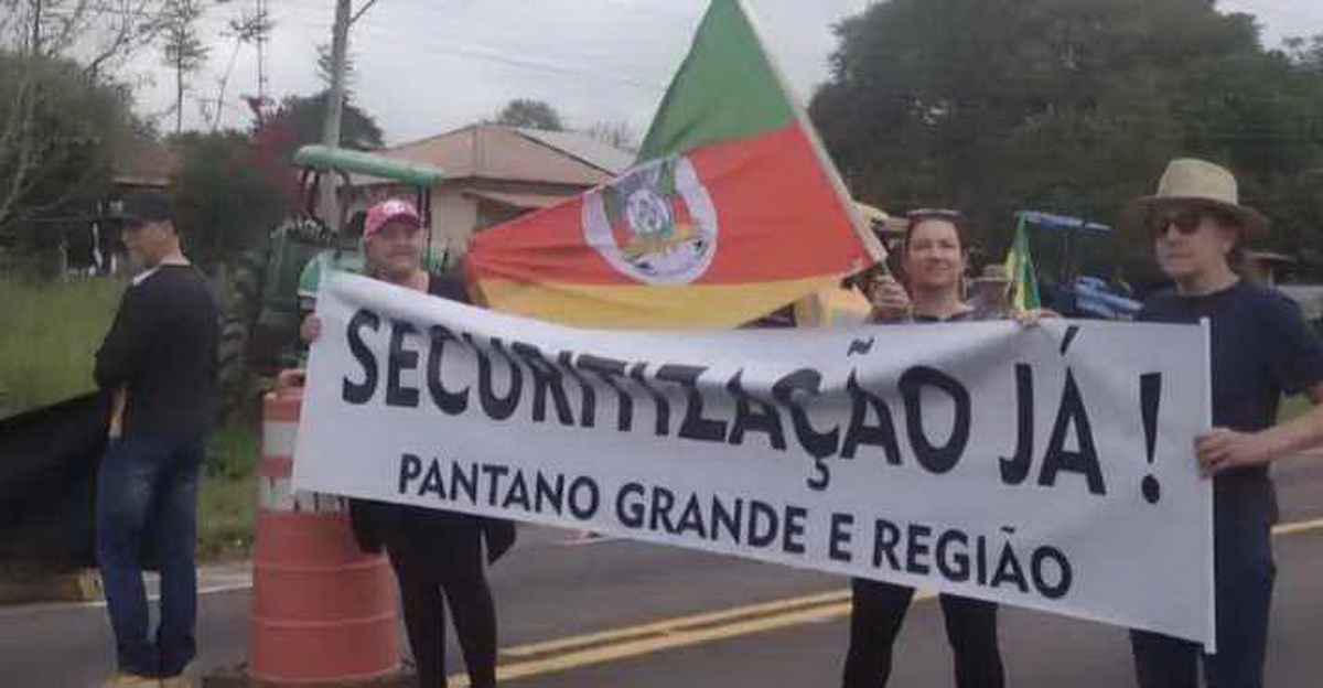 Paralisação no RS: agricultores bloqueiam rodovias em busca de renegociação de dívidas